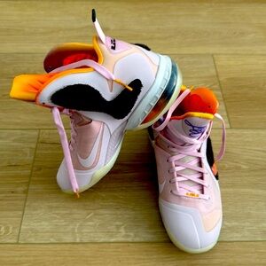 NIKE LEBRON 9 “KING OF LA” 2022 SNEAKERS